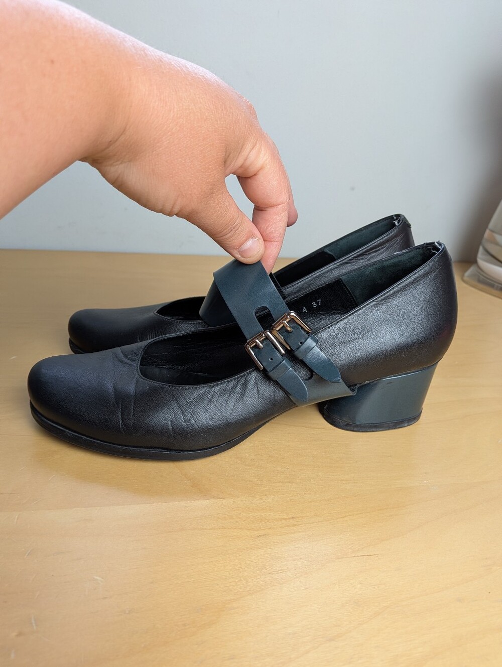 AUDLEY LONDON Heel Women Shoes Black Leather Blue Strap Size 37 = 7 US - Picture 3 of 12